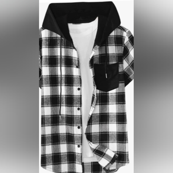 Romwe Men's Regular Fit Plaid Pocket Front Short Sleeve Button Down Shirts - Picture 1 of 1